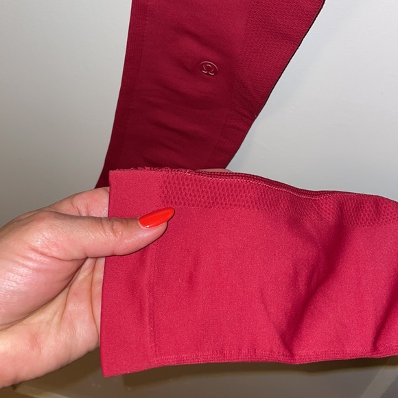 Lululemon Ebb to the street Brand NEW. (Super flattering booty cut) - Picture 6 of 10